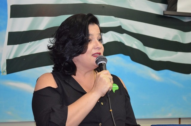 2017524_FOTO - Carol Moura quer Pet Parque em Nova Odessa